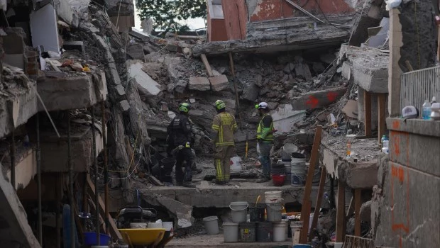 Pasadas 72 horas desde el terremoto en Colombia, la «ventana de vida» se hace más estrecha