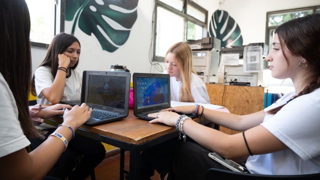 Mendoza no bullinea: estudiantes crearán contenidos para prevenir el bullying y el ciberbullying